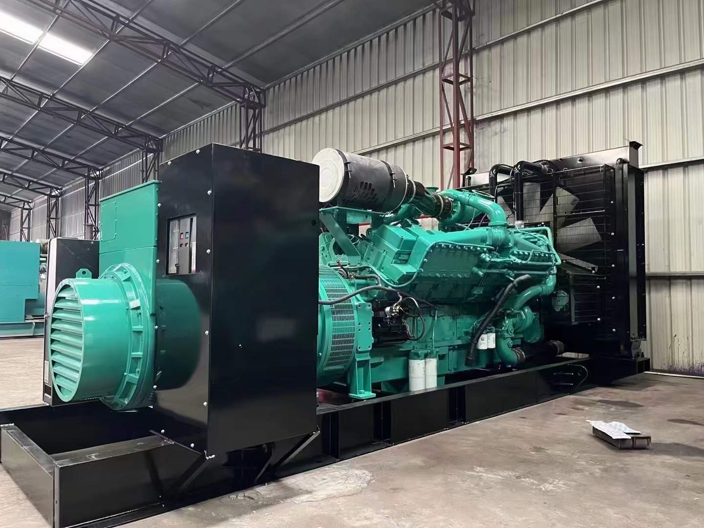 樟树如何降低 800kW 柴油发电机输出电流的波动？