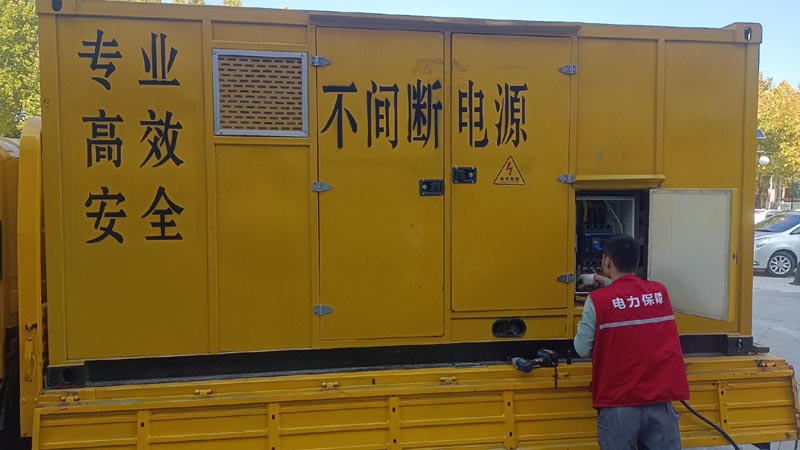 樟树柴油发电机组和UPS电源配合使用时，如何避免切换过程中的电力中断？